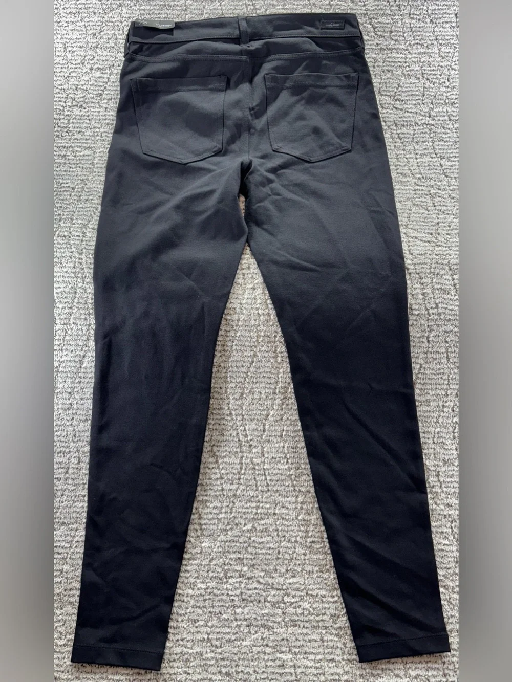 NWT Liverpool Women’s Size 8/29 Black High Rise Skinny Jeans